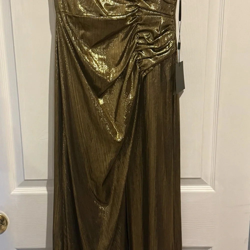 Mac Duggal Metallic Jersey Fabric Ruched Detail Front Split V‎ Neck Gown Size XS